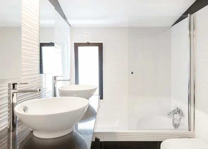 Victory Village T1 & Mezzanine * キンタ・ド・ラーゴ